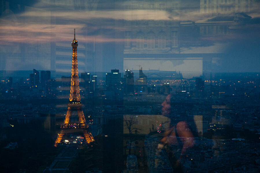 Πύργος Άιφελ μέσα από τη τζαμαρία του Montparnasse Tower © Θεόδωρος Παπαγεωργίου